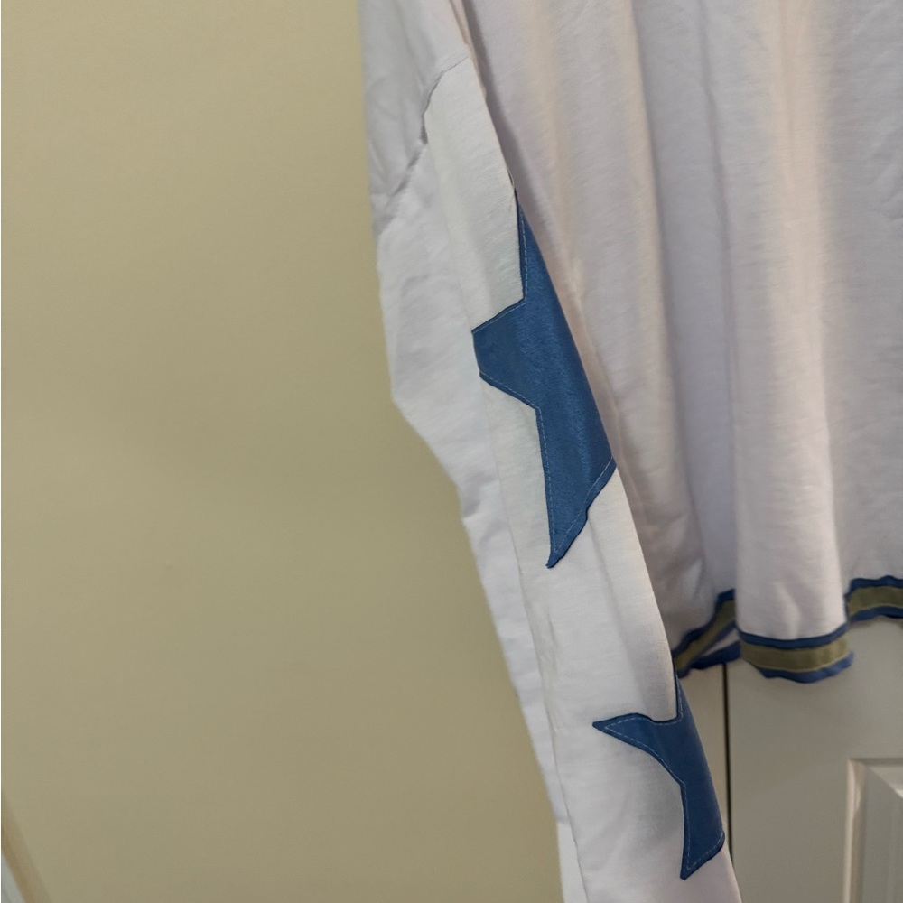 Boho look alike shirt with stars on the sleeve - Picture 5 of 6